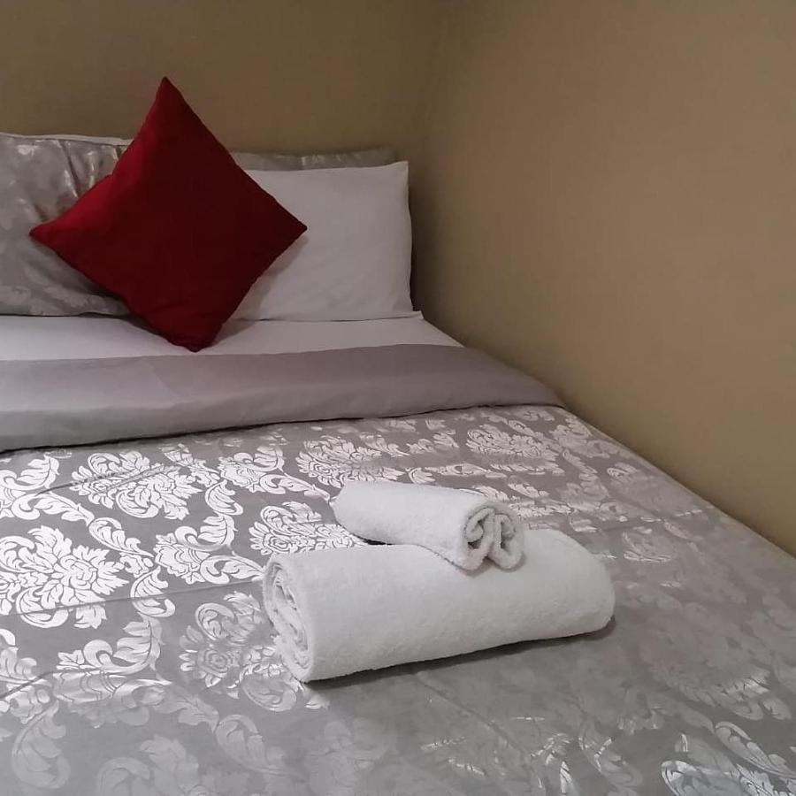 Royal Lodge ويتبانك المظهر الخارجي الصورة